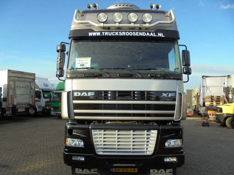 DAF XF 105.480 + 6X2 + Discounted from 16.950,- - Hook lift truck: picture 3 DAF XF 105.480 + 6X2 + Discounted from 16.950,- - Hook lift truck: picture 3