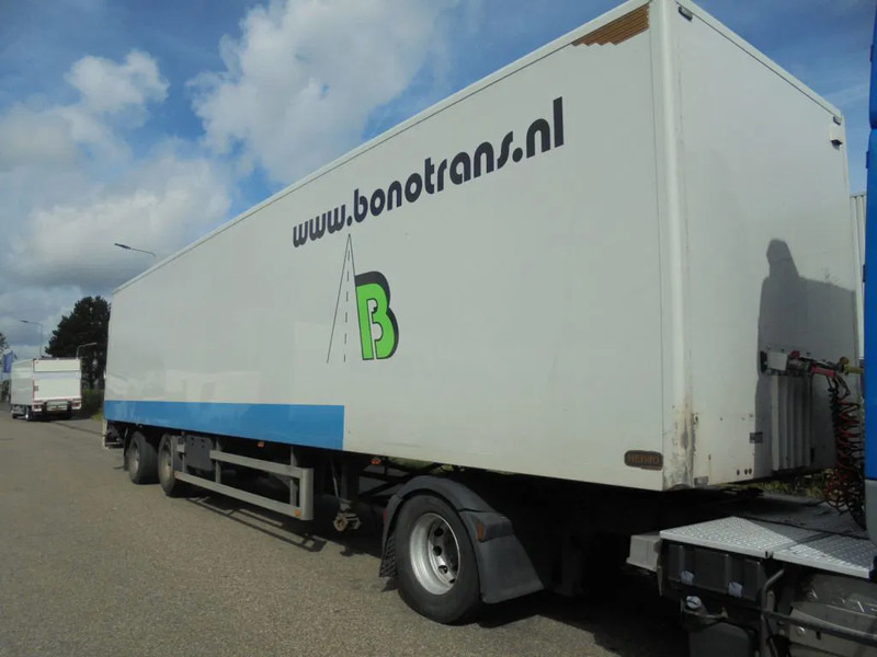 HTF HZCT 32 + 2 AXLE + AMA LIFT - Closed box semi-trailer: picture 3 HTF HZCT 32 + 2 AXLE + AMA LIFT - Closed box semi-trailer: picture 3