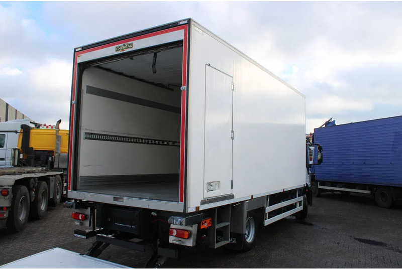 Iveco Eurocargo 120-220 + EURO 6 + 12T - Refrigerator truck: picture 4 Iveco Eurocargo 120-220 + EURO 6 + 12T - Refrigerator truck: picture 4