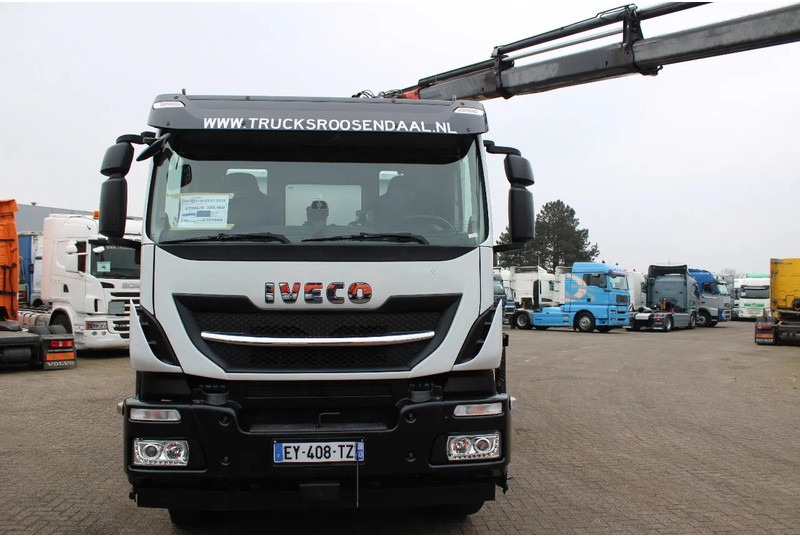 Iveco Stralis 460 + PALFINGER PK23001EH + 6X2 steering + REMOTE + 131KM - Crane truck: picture 4 Iveco Stralis 460 + PALFINGER PK23001EH + 6X2 steering + REMOTE + 131KM - Crane truck: picture 4