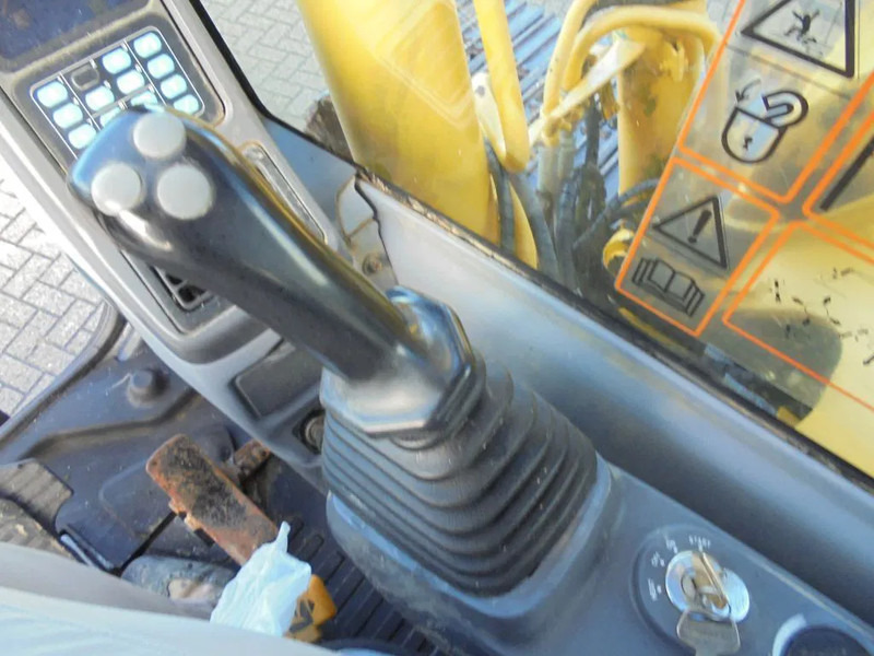 Crawler excavator Komatsu PC180LC7K Galeo + Bucket + Hamer functie: picture 10