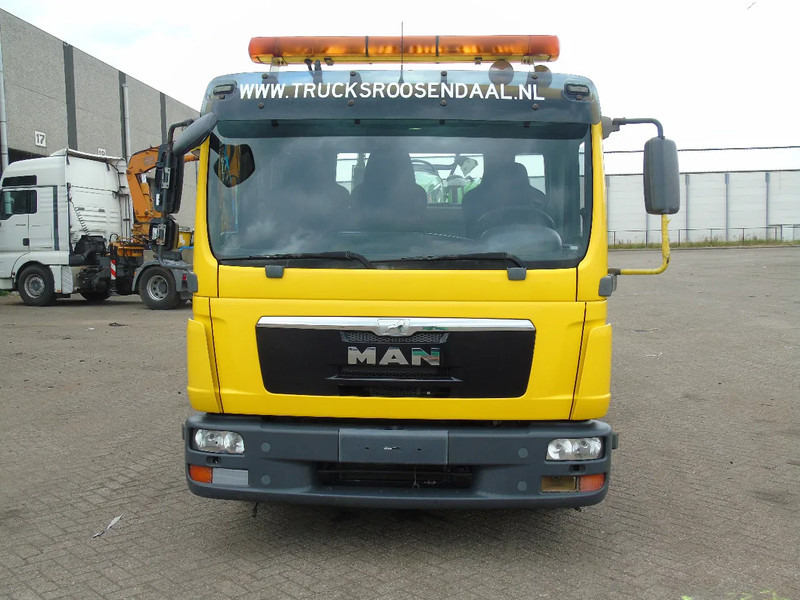 MAN TGL 8.180 + winch + MANUAL + EURO 5 + system working - Autotransporter truck: picture 5 MAN TGL 8.180 + winch + MANUAL + EURO 5 + system working - Autotransporter truck: picture 5