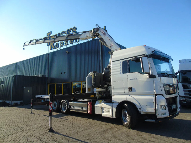 MAN TGX 26.440 + FASSI 455A.2.26 + EURO 6 + 6X2 + REMOTE - Crane truck: picture 2 MAN TGX 26.440 + FASSI 455A.2.26 + EURO 6 + 6X2 + REMOTE - Crane truck: picture 2