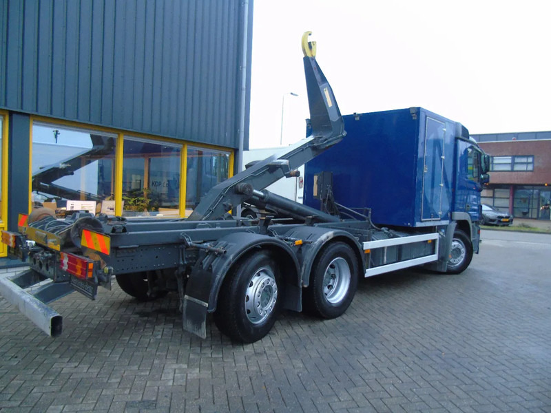 Mercedes-Benz Actros 2632 + PALFINGER + 6X2 + EURO 5 - Hook lift truck: picture 4 Mercedes-Benz Actros 2632 + PALFINGER + 6X2 + EURO 5 - Hook lift truck: picture 4