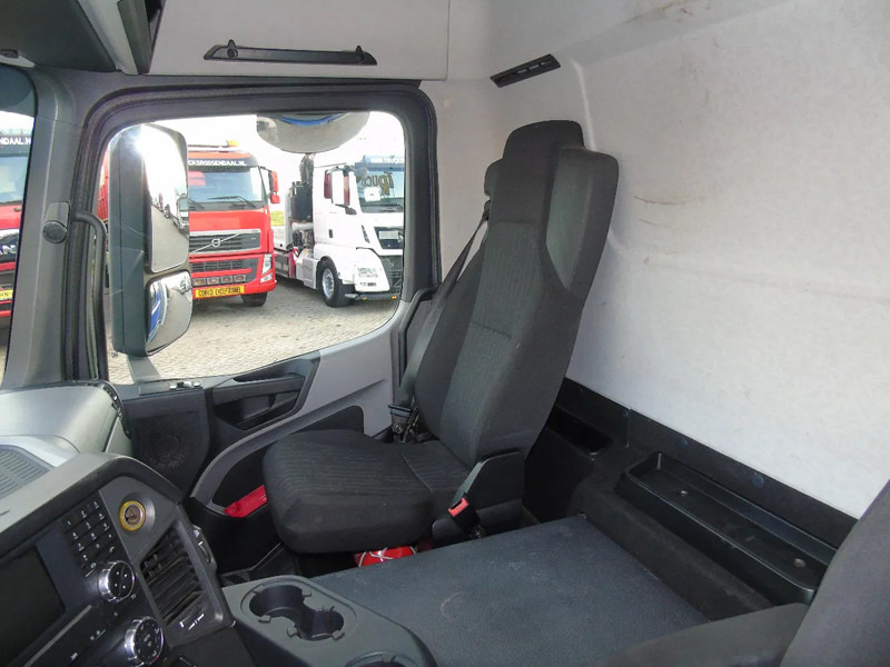 Refrigerator truck Mercedes-Benz Antos 1932 + EURO 6 + CARRIER + LIFT: picture 8