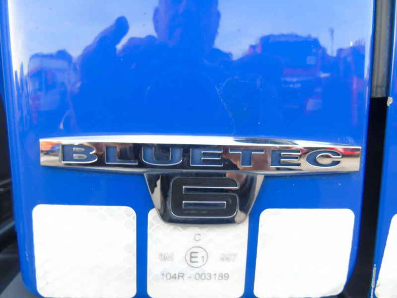 Refrigerator truck Mercedes-Benz Antos 1932 + EURO 6 + CARRIER + LIFT: picture 13