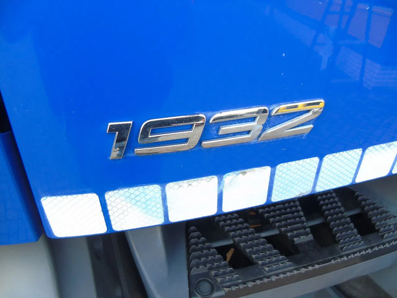 Refrigerator truck Mercedes-Benz Antos 1932 + EURO 6 + CARRIER + LIFT: picture 11