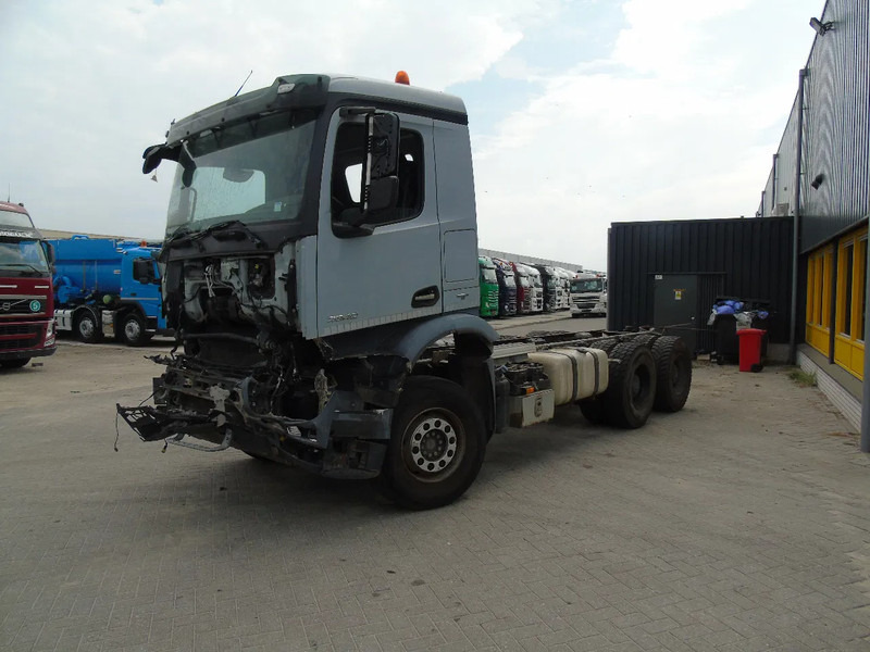 Mercedes-Benz Arocs 2640 + 6x4 + functional / engine good + EURO 6 + Drivabale - Cab chassis truck: picture 2 Mercedes-Benz Arocs 2640 + 6x4 + functional / engine good + EURO 6 + Drivabale - Cab chassis truck: picture 2