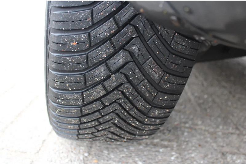SUV Nissan QASHQAI 2.0 AUTOMATIC / CAMERA: picture 15
