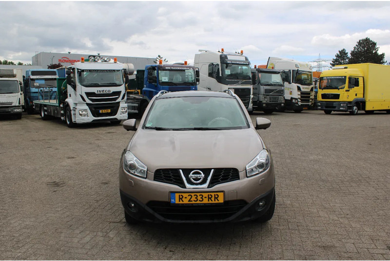 SUV Nissan QASHQAI 2.0 AUTOMATIC / CAMERA: picture 12