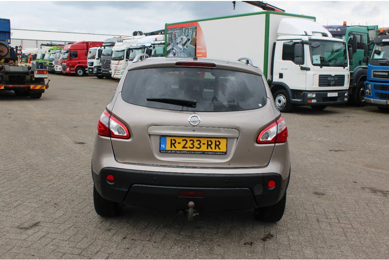 SUV Nissan QASHQAI 2.0 AUTOMATIC / CAMERA: picture 6