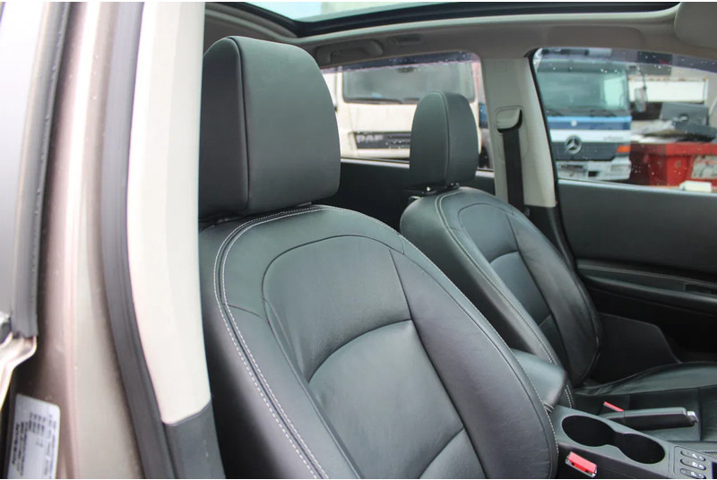 SUV Nissan QASHQAI 2.0 AUTOMATIC / CAMERA: picture 13