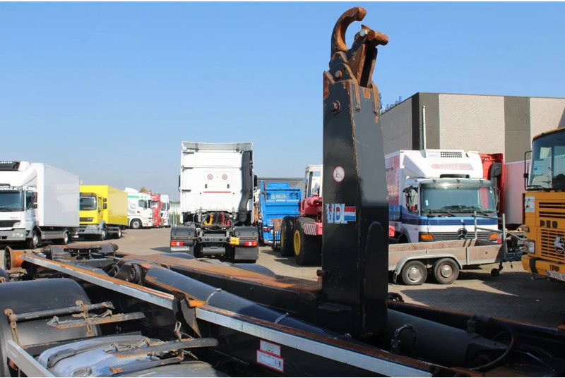 Hook lift truck Scania R440 + EURO 5 + 21T VDL: picture 6