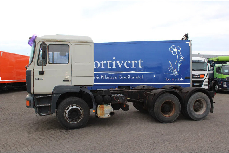MAN F 26.364 + 6X4 + BIG AXLE + EURO 2 + MANUAL - Tractor unit: picture 3 MAN F 26.364 + 6X4 + BIG AXLE + EURO 2 + MANUAL - Tractor unit: picture 3
