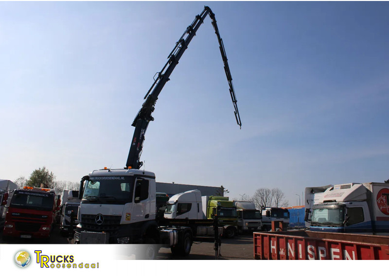 Mercedes-Benz Arocs 2051 + 4X4 + HIAB 302 E6 / JIB 70 X 4 + 10 EXTENTSIONS / NEW!! - Tractor unit: picture 1 Mercedes-Benz Arocs 2051 + 4X4 + HIAB 302 E6 / JIB 70 X 4 + 10 EXTENTSIONS / NEW!! - Tractor unit: picture 1