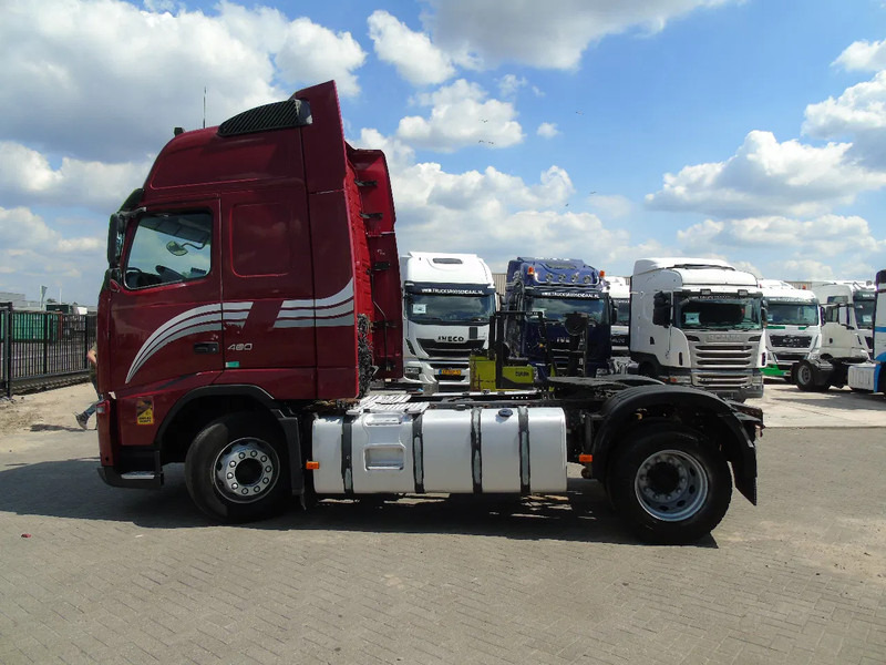 Volvo FH 460 + XL CABINE + MANUAL + EURO 5 + 6x IN STOCK - Tractor unit: picture 5 Volvo FH 460 + XL CABINE + MANUAL + EURO 5 + 6x IN STOCK - Tractor unit: picture 5