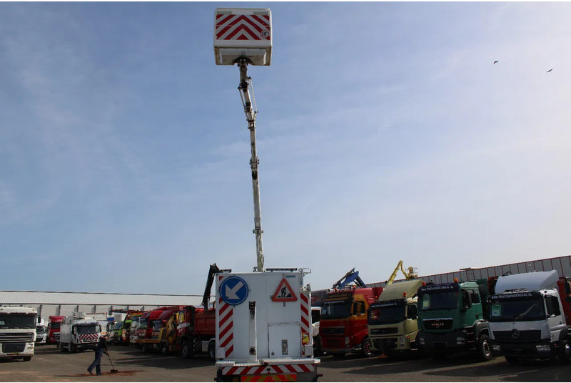 Truck Iveco Eurocargo 120EL18 + COMET + EURO 5: picture 8 Truck Iveco Eurocargo 120EL18 + COMET + EURO 5: picture 8