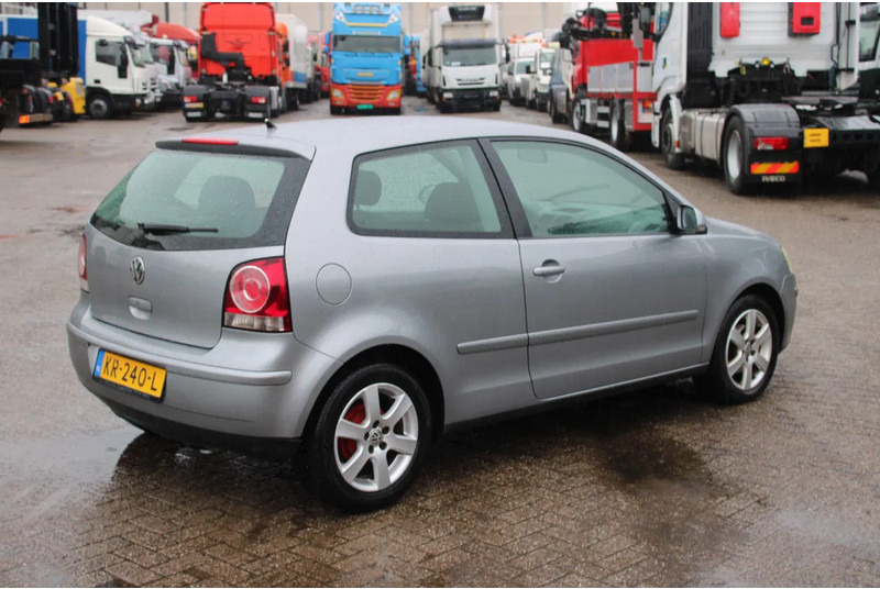 Volkswagen Polo + manual + 1.2 benzine - Car: picture 5 Volkswagen Polo + manual + 1.2 benzine - Car: picture 5