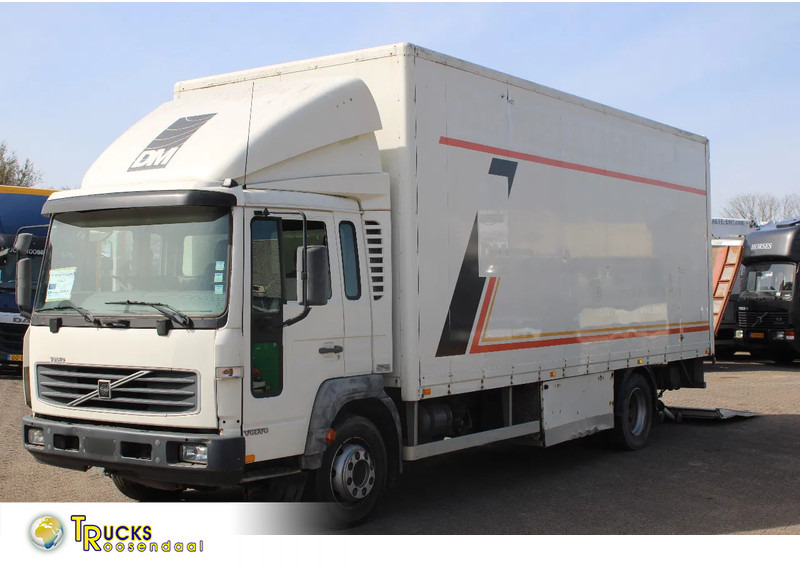 Volvo FL 6.250 +EURO 2 + MANUAL + LIFT - Box truck: picture 1 Volvo FL 6.250 +EURO 2 + MANUAL + LIFT - Box truck: picture 1