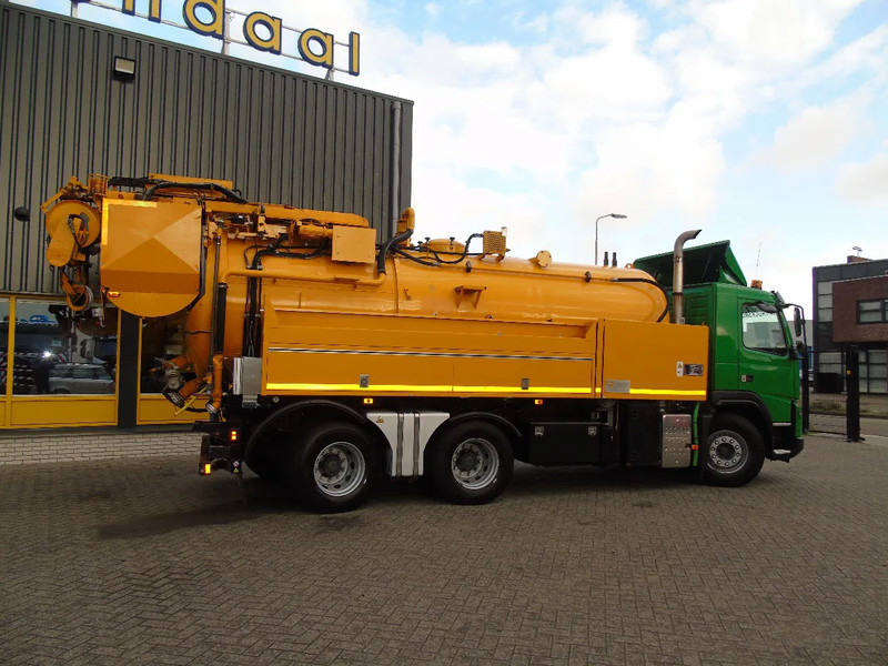 Volvo FMX 420 + 15.000L + HIGH PRESSURE PUMP + URACA + 6X4 + EURO 5 - Vacuum truck: picture 3 Volvo FMX 420 + 15.000L + HIGH PRESSURE PUMP + URACA + 6X4 + EURO 5 - Vacuum truck: picture 3
