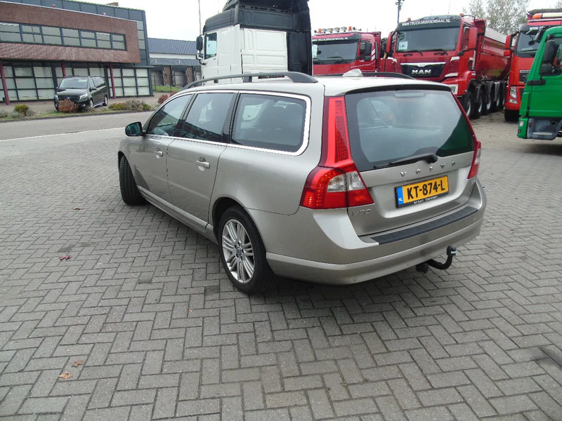 Volvo V70 + manual - Hatchback: picture 4 Volvo V70 + manual - Hatchback: picture 4