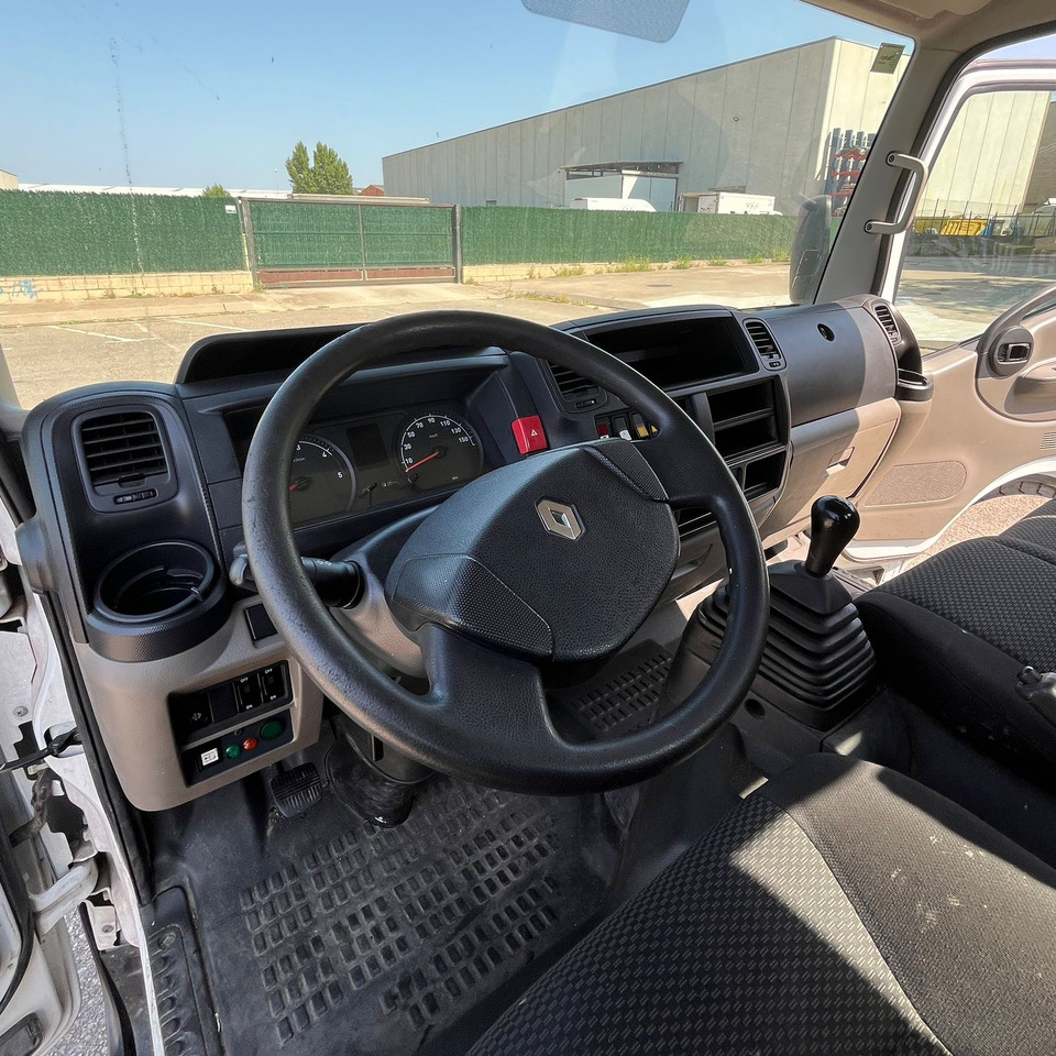 Truck Renault Maxity: picture 10