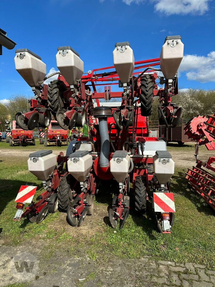 Becker Aeromat Maxi-Line 8-rhg. - Precision sowing machine: picture 5 Becker Aeromat Maxi-Line 8-rhg. - Precision sowing machine: picture 5