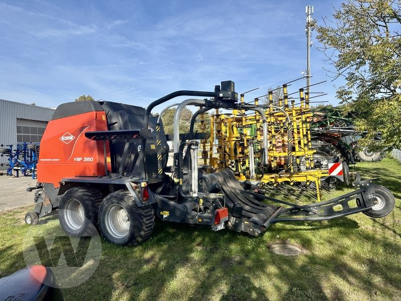 Kuhn VBP 2160 - Round baler: picture 1 Kuhn VBP 2160 - Round baler: picture 1