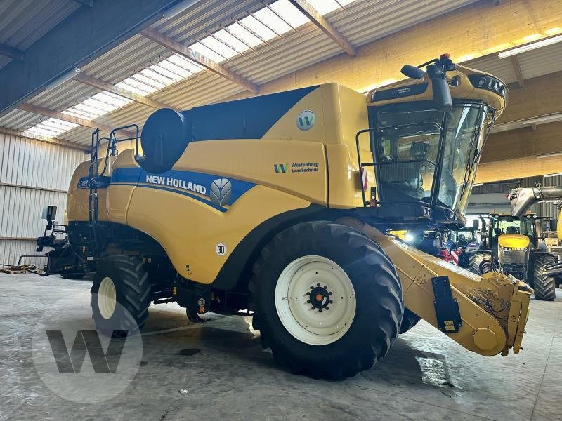 New Holland CX 8.90 - Combine harvester: picture 3 New Holland CX 8.90 - Combine harvester: picture 3