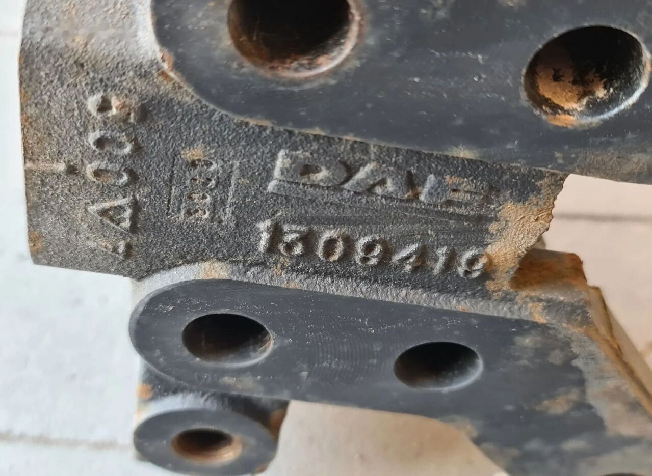 DAF XF 105 truck - Footstep for Truck: picture 4 DAF XF 105 truck - Footstep for Truck: picture 4