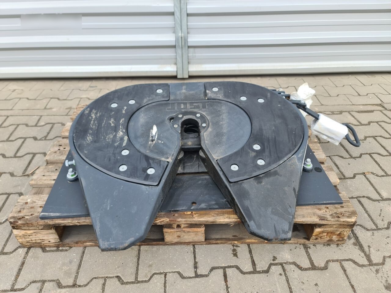 Jost JSK37ME140E1W JSK 37ME 140 12981641 MP 0815-074 - Fifth wheel coupling for Truck: picture 1 Jost JSK37ME140E1W JSK 37ME 140 12981641 MP 0815-074 - Fifth wheel coupling for Truck: picture 1