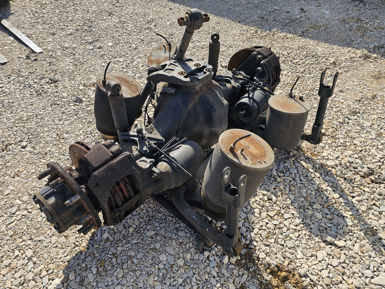 MAN TGX TGS EURO 6 / COMPLETE AXLE / HY-1350 / 38:15 - Rear axle: picture 4 MAN TGX TGS EURO 6 / COMPLETE AXLE / HY-1350 / 38:15 - Rear axle: picture 4