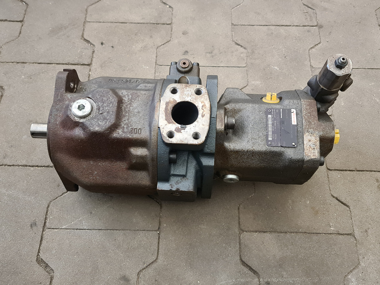 REXROTH HYDRAULIC PUMP / A10VSO28DR 1 / A10VSO10DR - Hydraulic pump: picture 2 REXROTH HYDRAULIC PUMP / A10VSO28DR 1 / A10VSO10DR - Hydraulic pump: picture 2