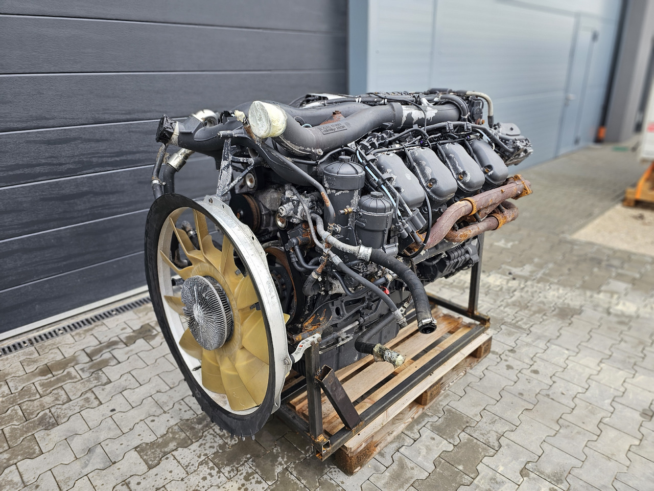 SCANIA ENGINE / DC16 101 520HP V8 / EURO 6 / COMPLETE / WORLDWIDE DELIVERY - Engine for Truck: picture 2 SCANIA ENGINE / DC16 101 520HP V8 / EURO 6 / COMPLETE / WORLDWIDE DELIVERY - Engine for Truck: picture 2
