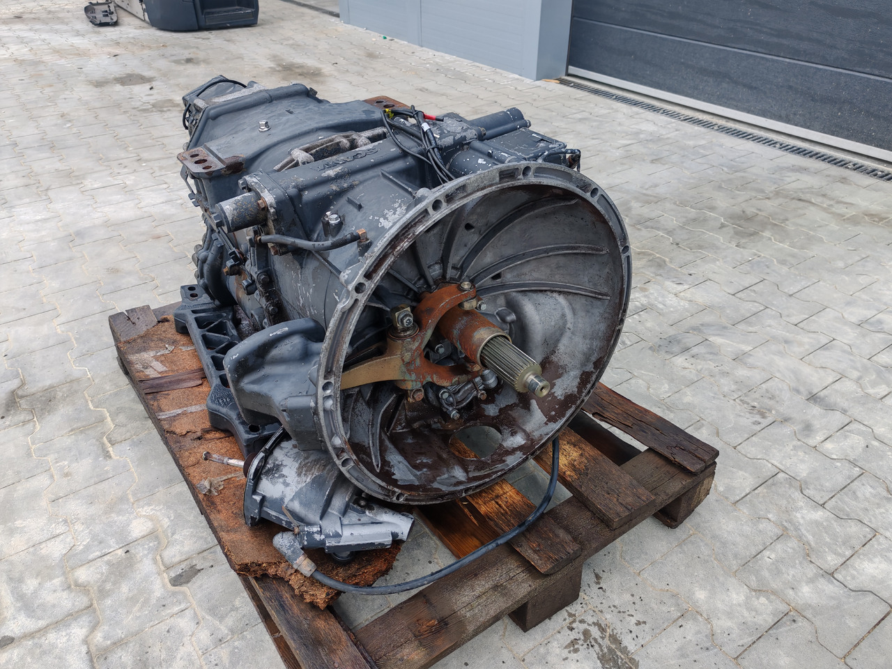 SCANIA GEARBOX / GRS0905 / COMPLETE / WORLDWIDE DELIVERY - Gearbox: picture 2 SCANIA GEARBOX / GRS0905 / COMPLETE / WORLDWIDE DELIVERY - Gearbox: picture 2