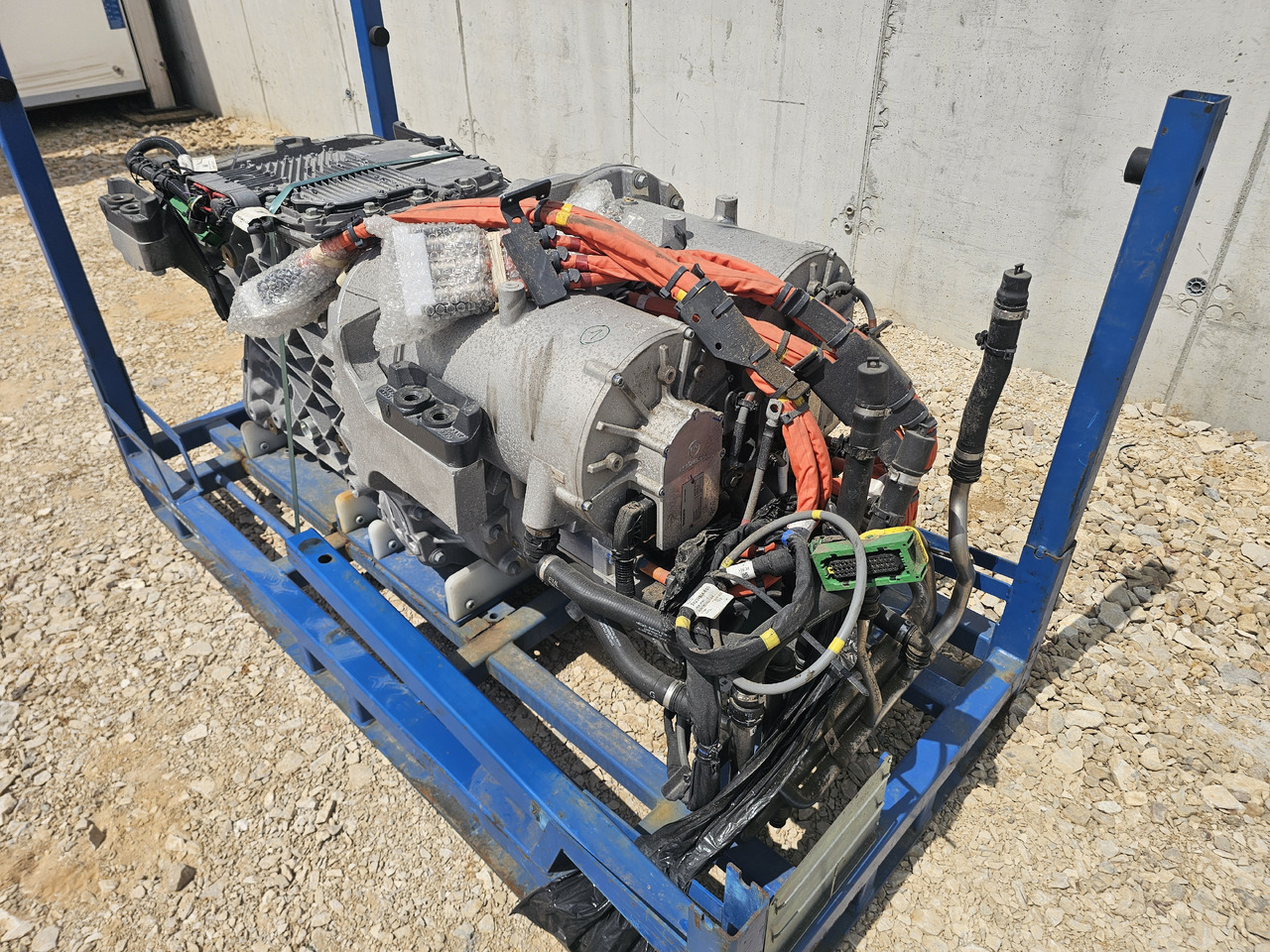 VOLVO ELECTRIC ENGINE / NEM3 / EPT2412 / FH FM ELECTRIC - Engine: picture 2 VOLVO ELECTRIC ENGINE / NEM3 / EPT2412 / FH FM ELECTRIC - Engine: picture 2