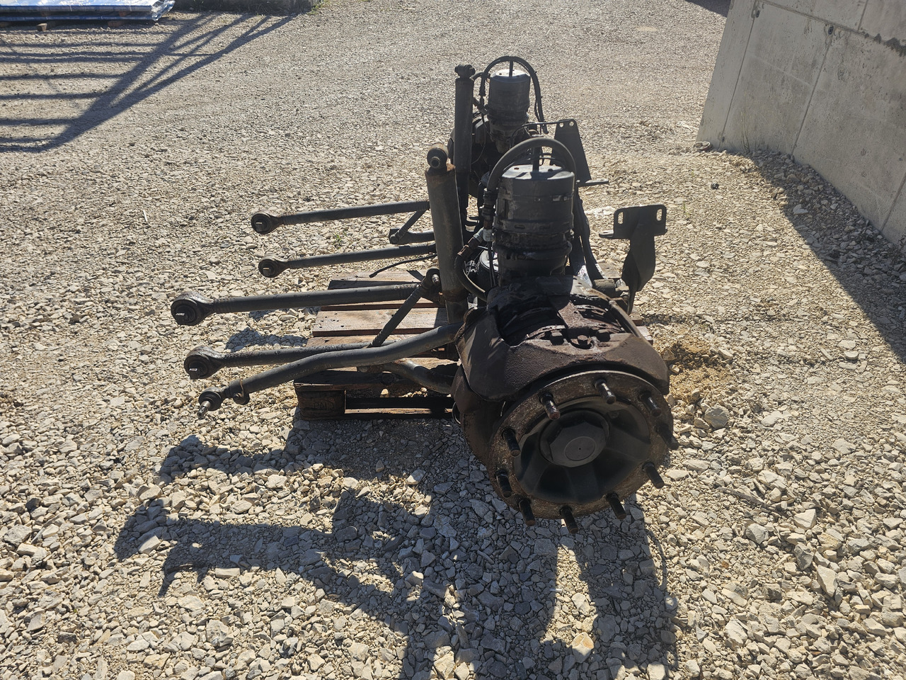 VOLVO FH FM / FRONT AIR SUNSPENSION - Front axle: picture 5 VOLVO FH FM / FRONT AIR SUNSPENSION - Front axle: picture 5