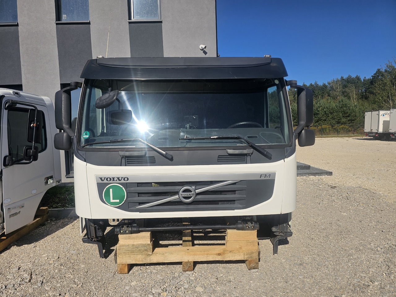 VOLVO FM3 DAILY CAB / COMPLETE / WORLDWIDE DELIVERY - Cab: picture 4 VOLVO FM3 DAILY CAB / COMPLETE / WORLDWIDE DELIVERY - Cab: picture 4
