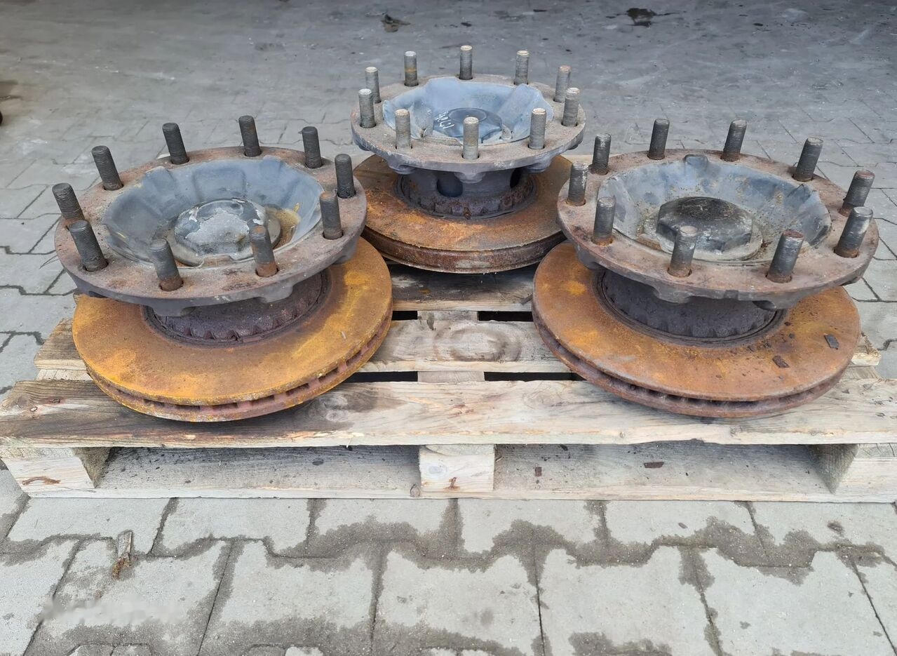 VOLVO RENAULT FRONT HUB 68mm 6.8cm / WORLDWIDE DELIVERY - Wheel hub for Truck: picture 2 VOLVO RENAULT FRONT HUB 68mm 6.8cm / WORLDWIDE DELIVERY - Wheel hub for Truck: picture 2