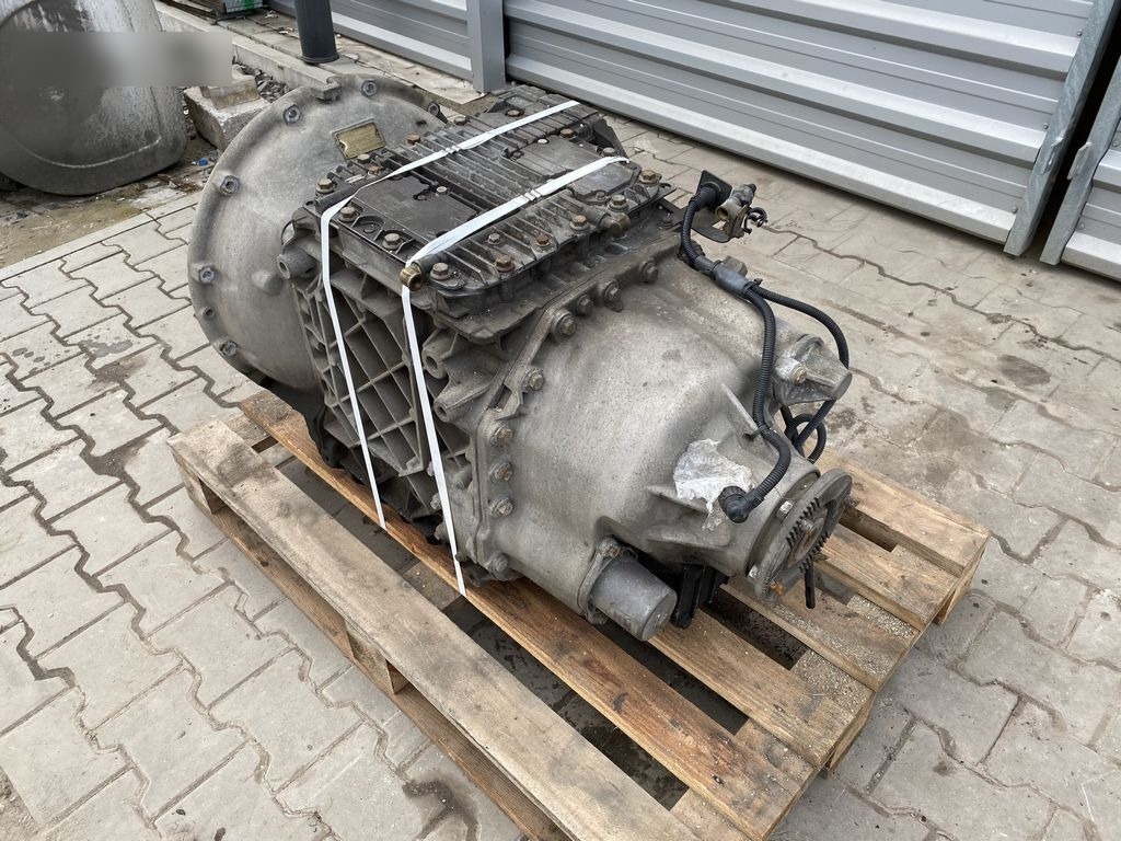 Volvo ISHIFT RENAULT PREMIUM MAGNUM DXI FH FM VT2412B Renault VT2412B - Gearbox for Truck: picture 3 Volvo ISHIFT RENAULT PREMIUM MAGNUM DXI FH FM VT2412B Renault VT2412B - Gearbox for Truck: picture 3