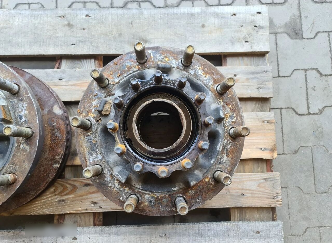 Volvo Piasta tył tylna mała tarcza VOLVO FH FM FH4 RENAULT PREMIUM MAG Volvo VOLVO FH 12 13 FM FH4 RENAULT PREMIUM MAGNUM DXI RANGE T truck - Wheel hub for Truck: picture 2 Volvo Piasta tył tylna mała tarcza VOLVO FH FM FH4 RENAULT PREMIUM MAG Volvo VOLVO FH 12 13 FM FH4 RENAULT PREMIUM MAGNUM DXI RANGE T truck - Wheel hub for Truck: picture 2