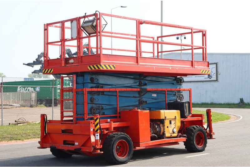 Holland lift B-195DL25 - Scissor lift: picture 4 Holland lift B-195DL25 - Scissor lift: picture 4