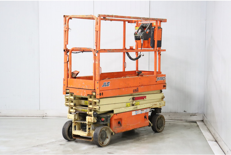 JLG 1930ES - Scissor lift: picture 3 JLG 1930ES - Scissor lift: picture 3
