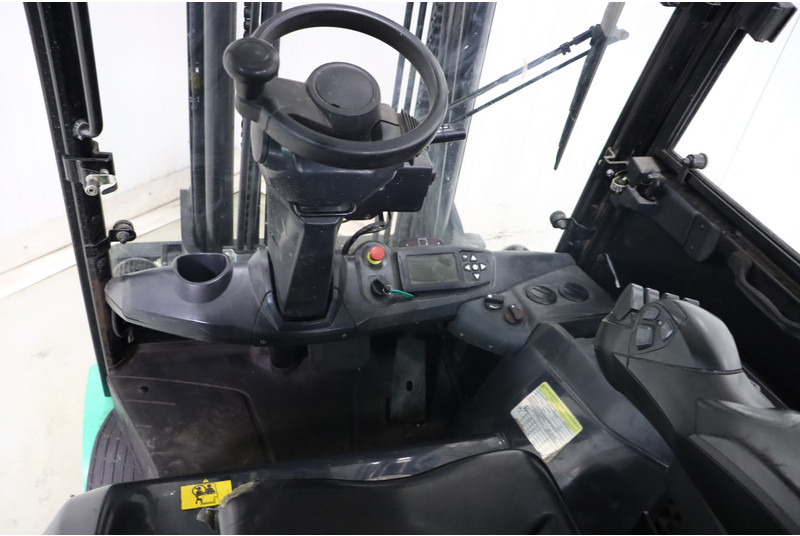 Mitsubishi FB30N - Electric forklift: picture 2 Mitsubishi FB30N - Electric forklift: picture 2