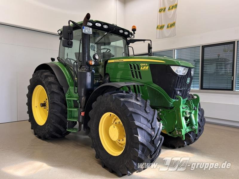 John Deere 6195R - Farm tractor: picture 3 John Deere 6195R - Farm tractor: picture 3