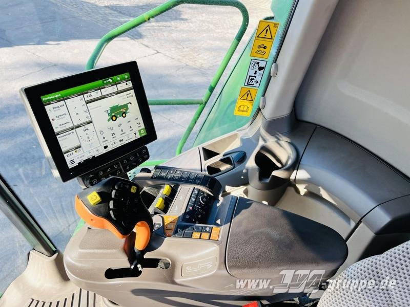 Combine harvester John Deere S790: picture 9