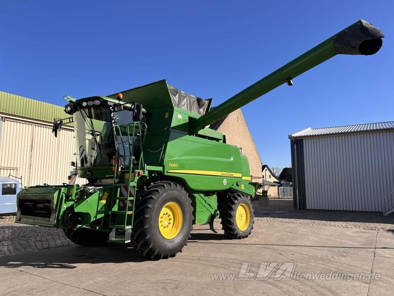John Deere T660 - Combine harvester: picture 1 John Deere T660 - Combine harvester: picture 1