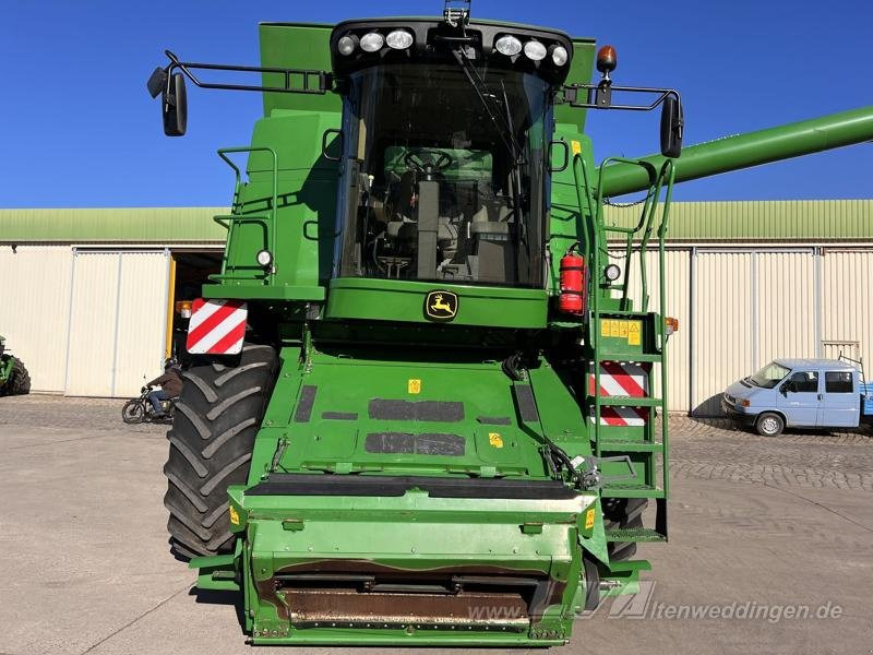 John Deere T660 - Combine harvester: picture 4 John Deere T660 - Combine harvester: picture 4