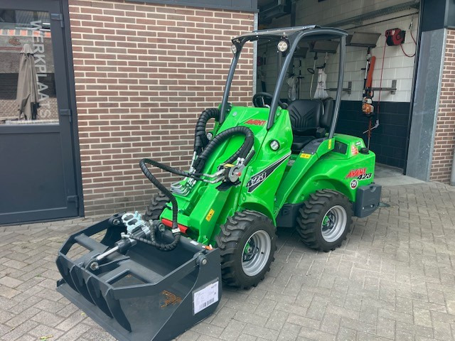 AVANT 423 TDL miniloader - Compact loader: picture 2 AVANT 423 TDL miniloader - Compact loader: picture 2