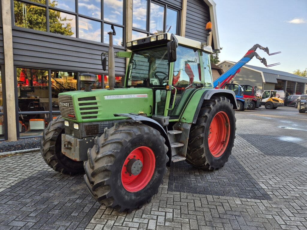 FENDT 509C - Farm tractor: picture 2 FENDT 509C - Farm tractor: picture 2